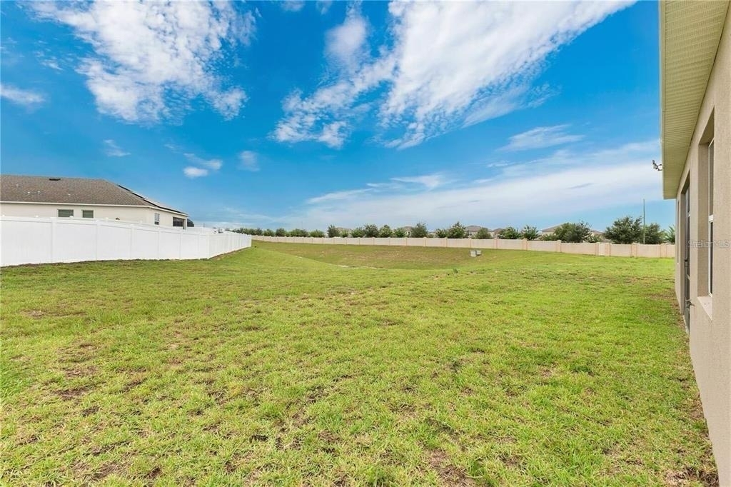 272 Taft Drive - Photo 8