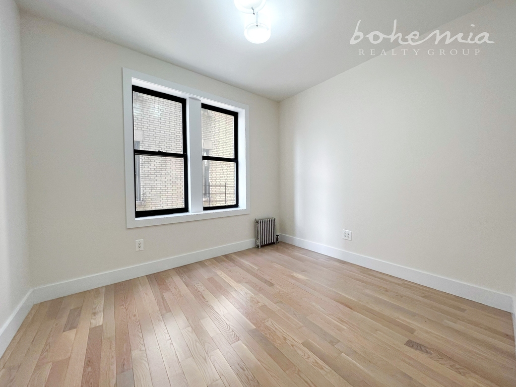 382 Wadsworth Avenue - Photo 7