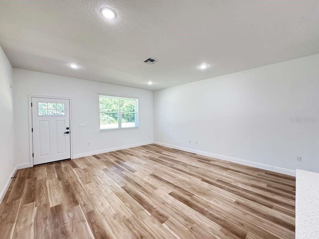 8419 N Saxon Way - Photo 7