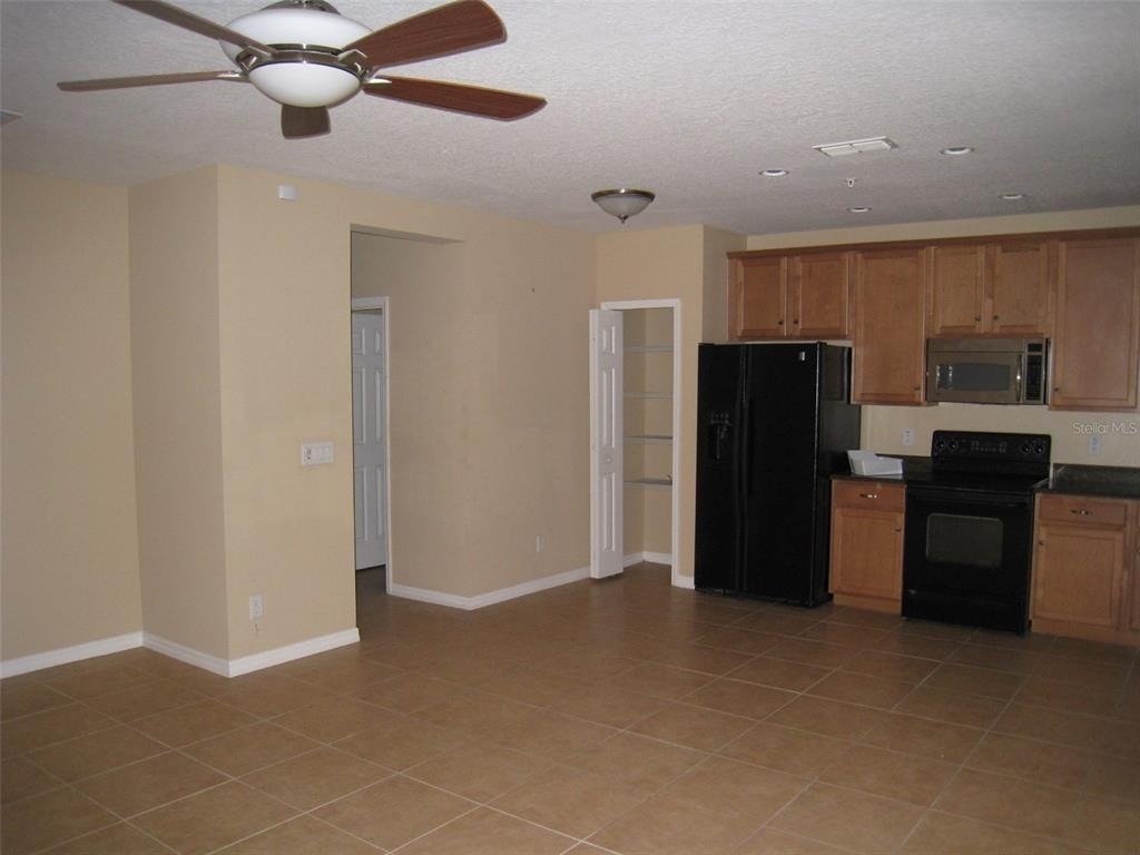 9663 Biscotti Avenue - Photo 1