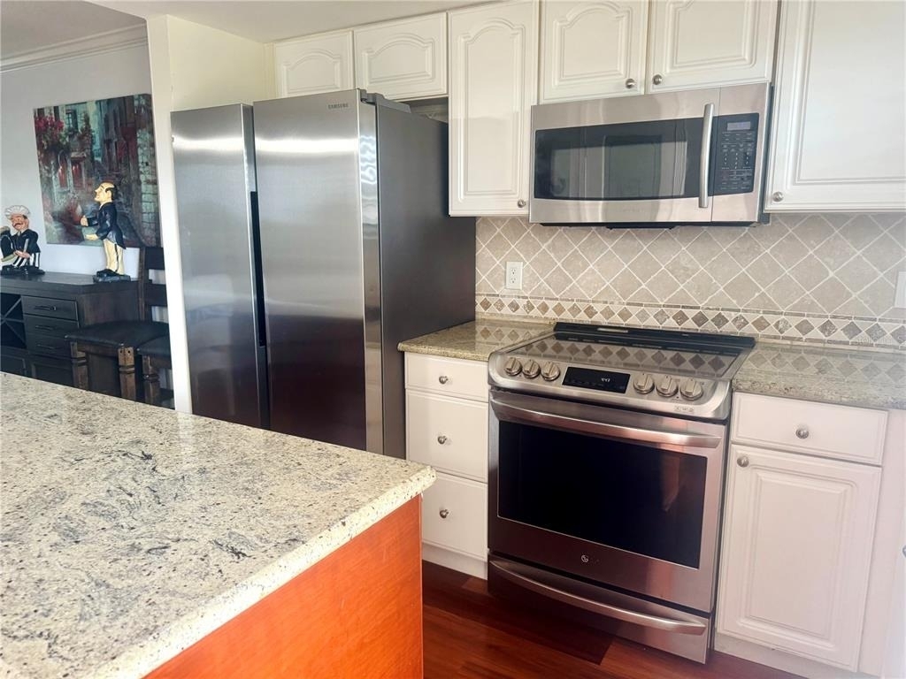 304 Golfview Road - Photo 9