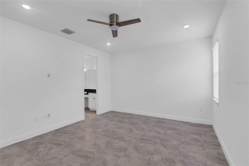 4518 Lions Gate Avenue - Photo 10