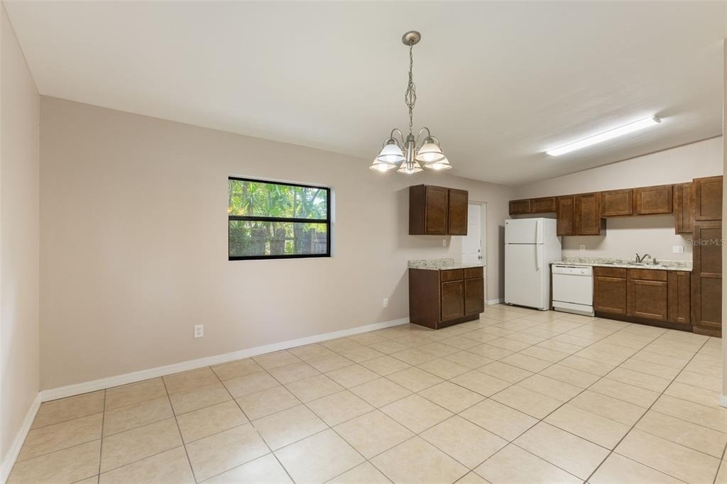 212 Homewood Drive - Photo 1