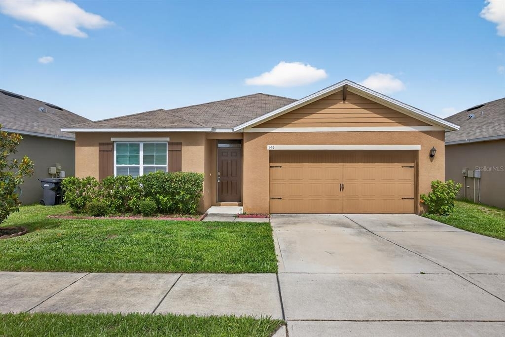445 Panda Place - Photo 0