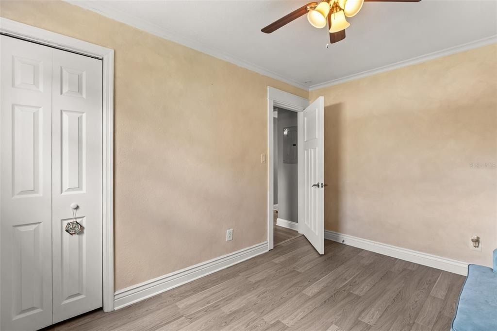2120 Murdock Boulevard - Photo 8