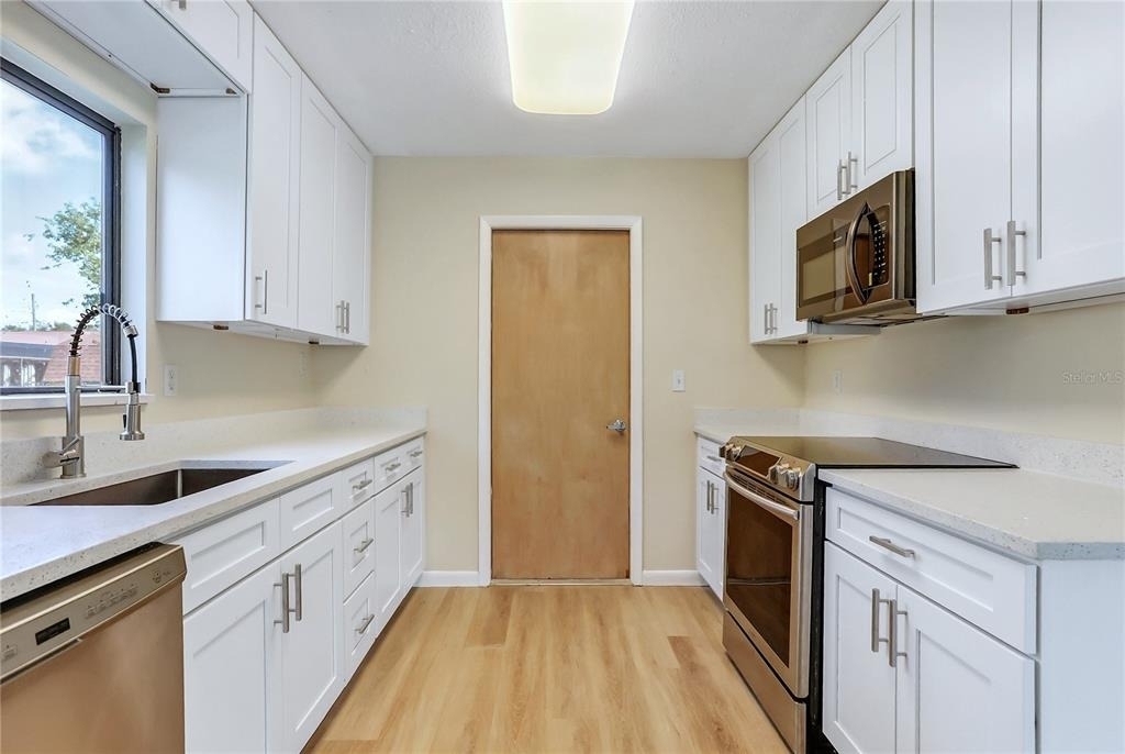 3020 Division Street - Photo 14