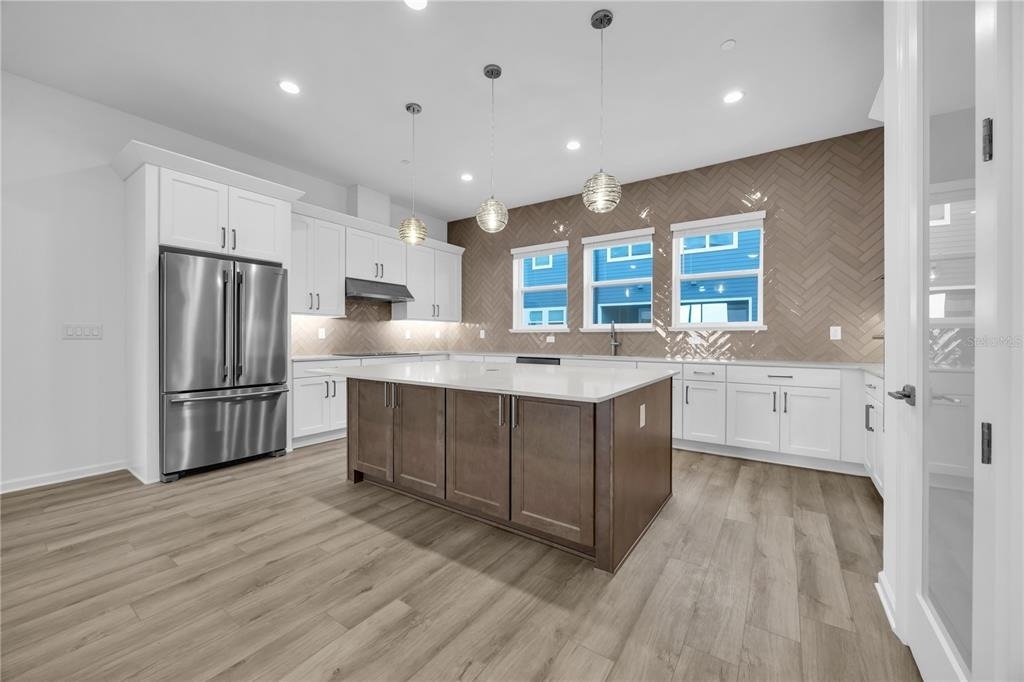 9305 Luminary Boulevard - Photo 18