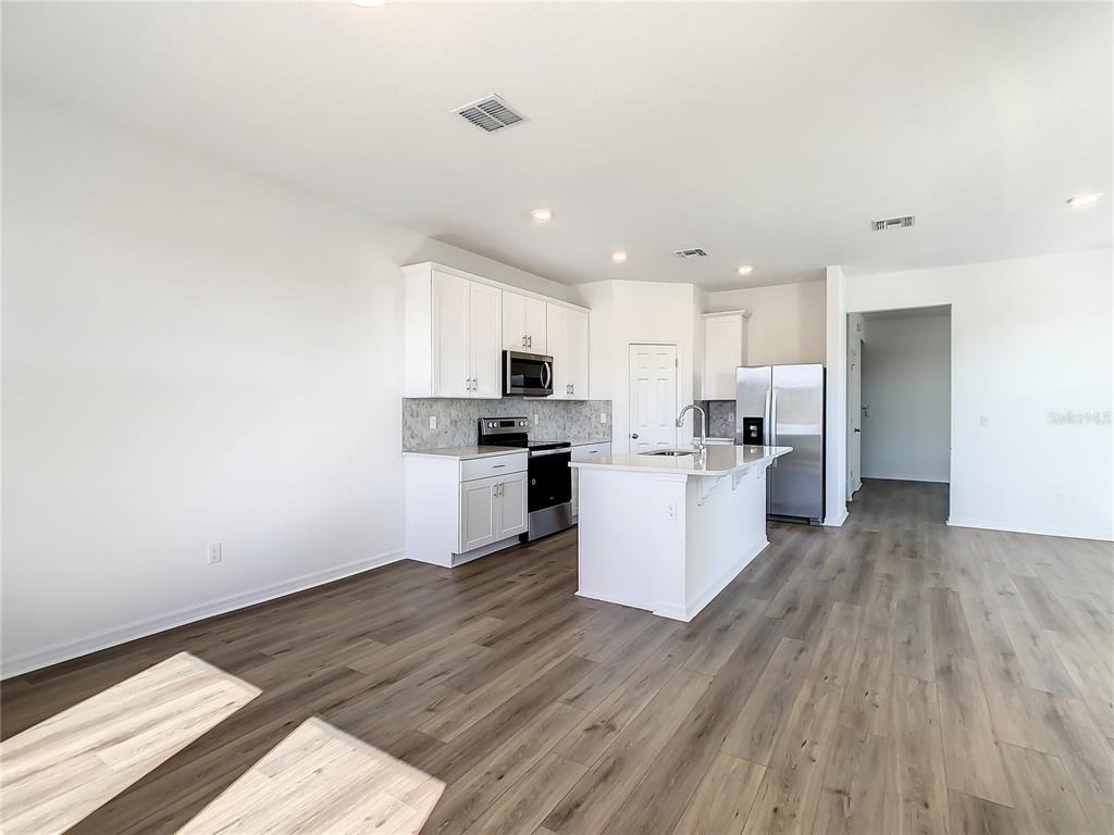 4749 Cross Prairie Parkway - Photo 8