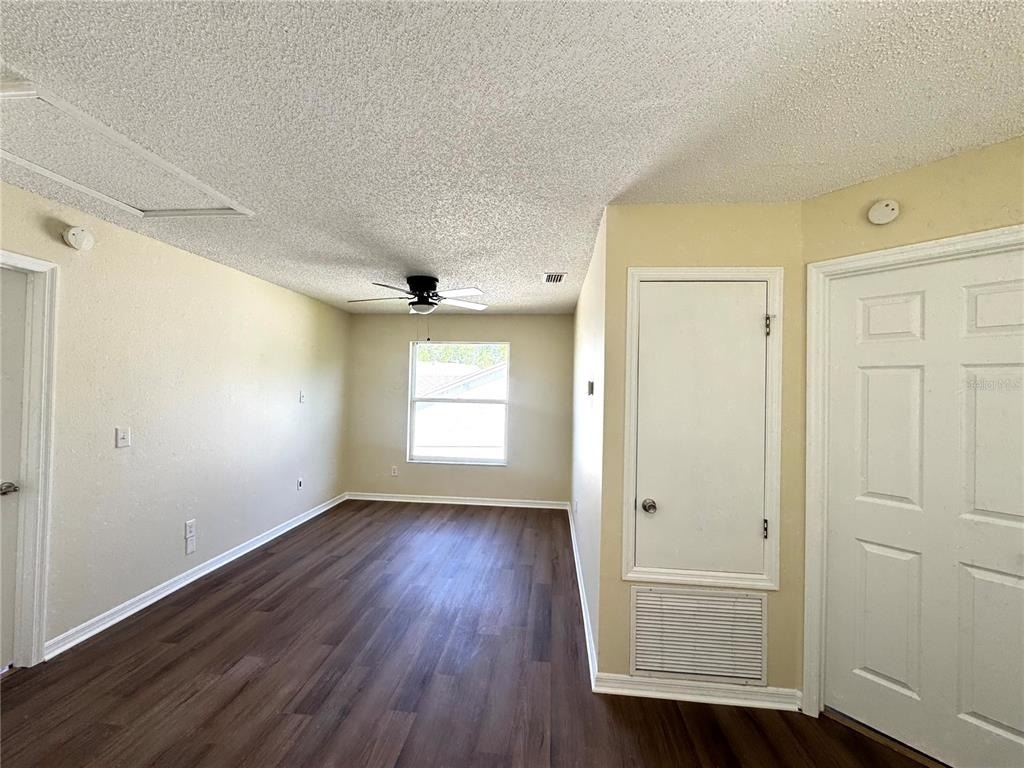 2985 Viscount Circle - Photo 11