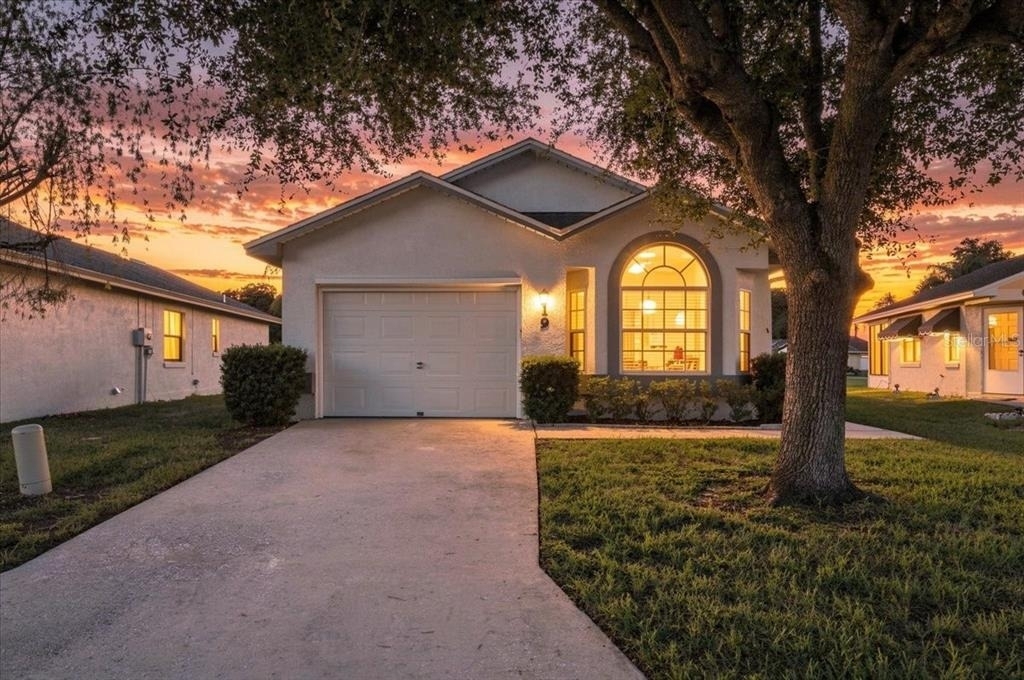 619 Cockatoo Loop - Photo 2
