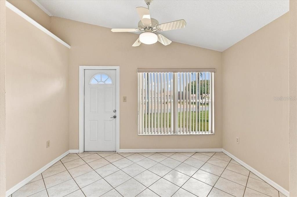619 Cockatoo Loop - Photo 33
