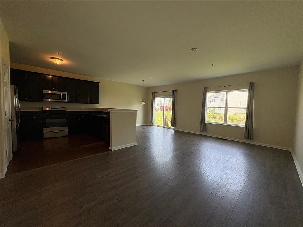 948 King Way - Photo 7