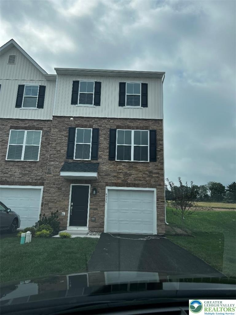 4930 Brookside Court - Photo 0