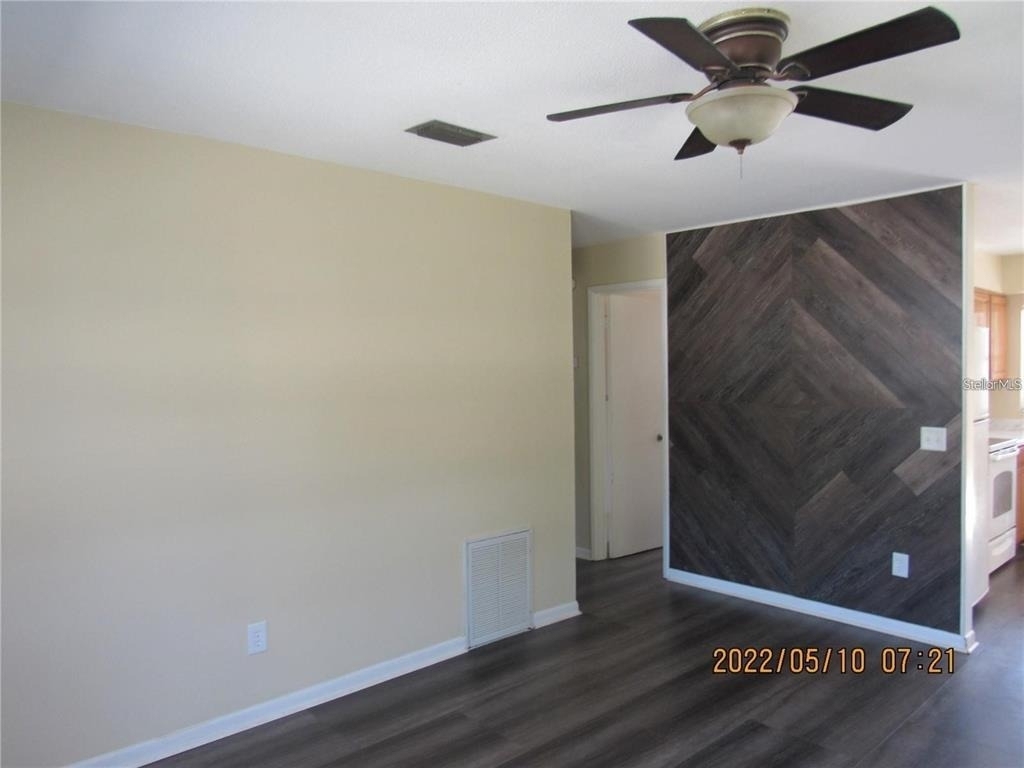 722 N Warfield Avenue - Photo 4