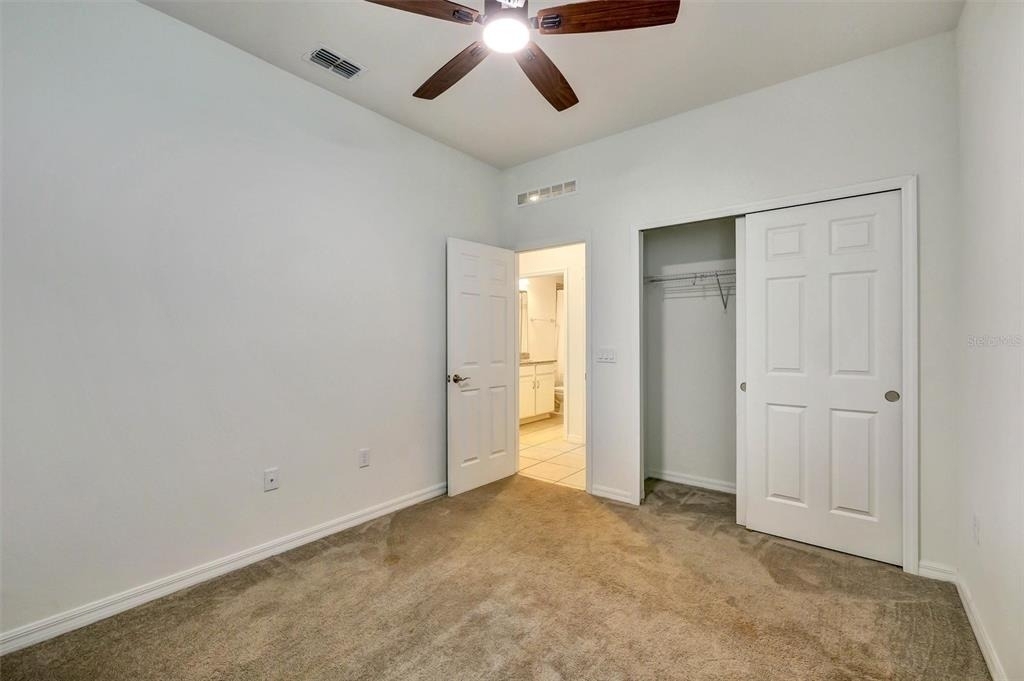 2599 Avalon Park Boulevard - Photo 15