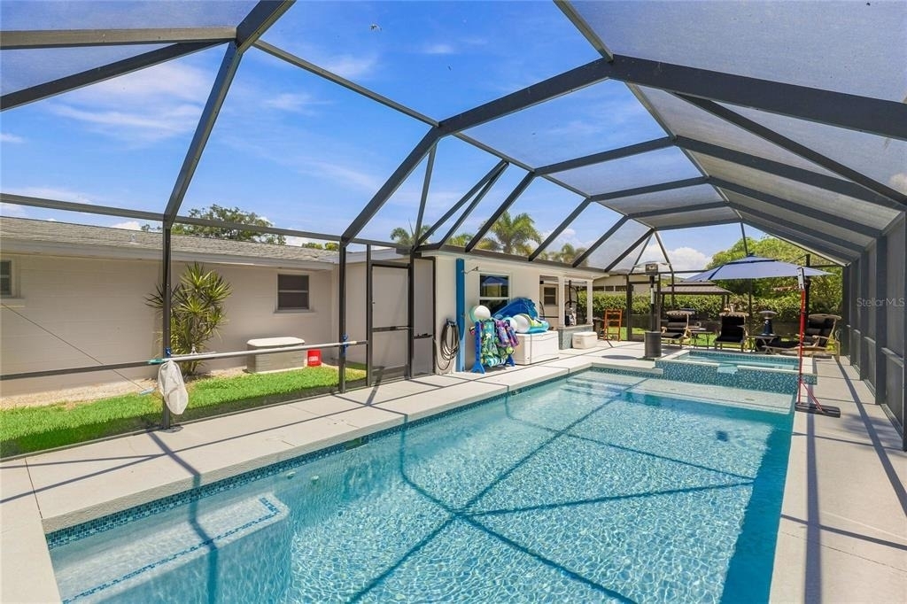 2560 Sunnyside Street - Photo 31