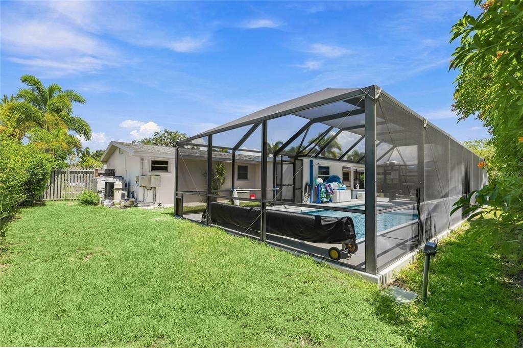2560 Sunnyside Street - Photo 32
