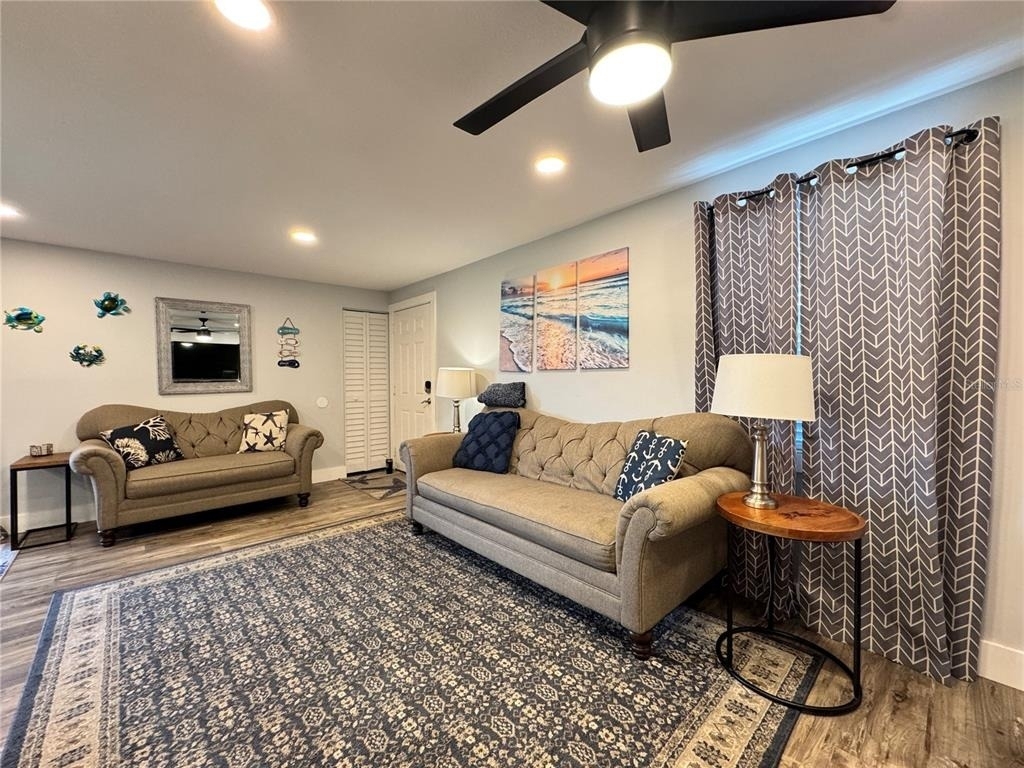 2722 49th Avenue W - Photo 3