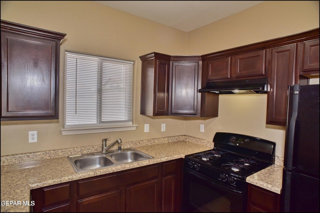 1037 Callisto Court - Photo 28