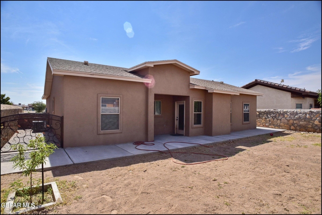 1037 Callisto Court - Photo 43