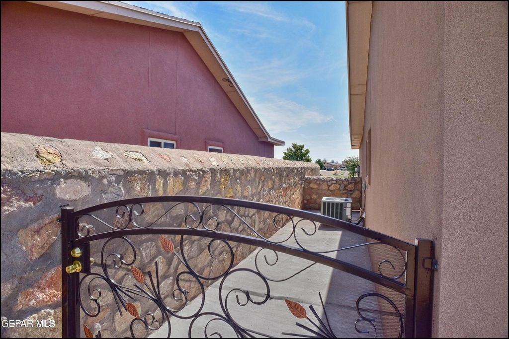 1037 Callisto Court - Photo 41