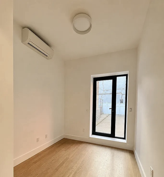 435 Dekalb Avenue - Photo 4