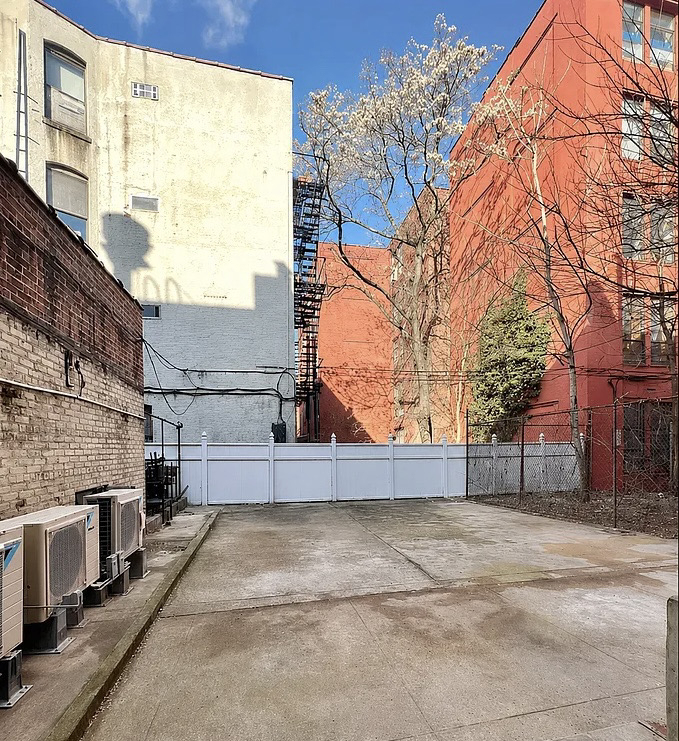 435 Dekalb Avenue - Photo 5