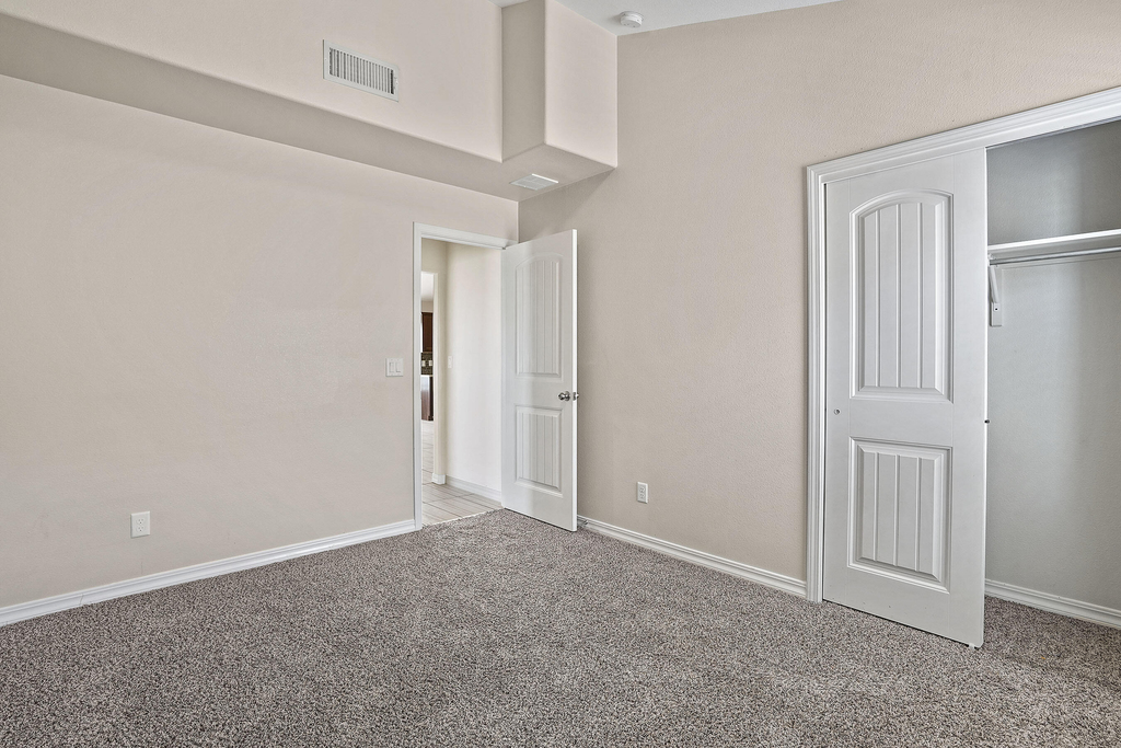 14925 Tierra Haven Avenue - Photo 11