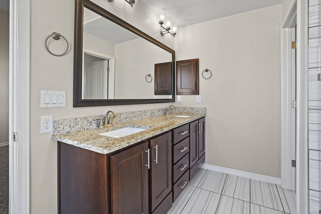 14925 Tierra Haven Avenue - Photo 16