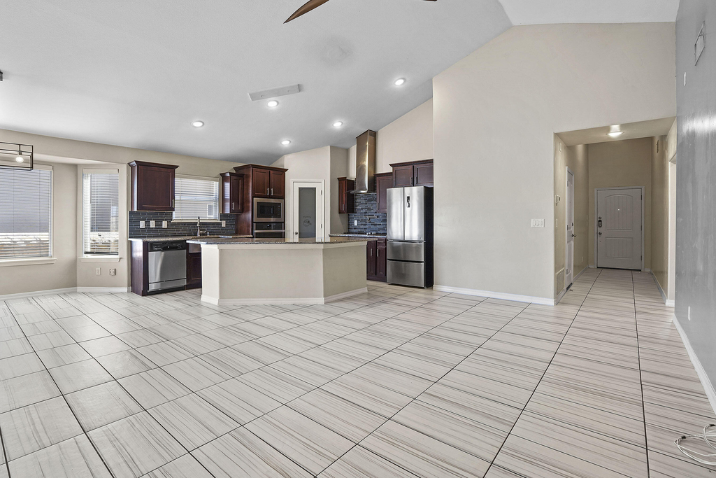 14925 Tierra Haven Avenue - Photo 4