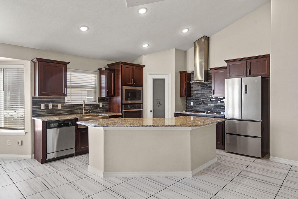 14925 Tierra Haven Avenue - Photo 5