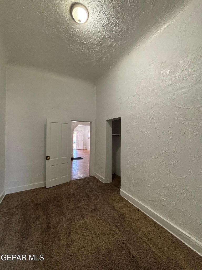 813 N Virginia Street - Photo 10