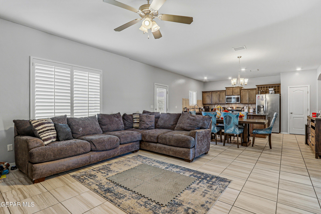 209 Reigate Drive - Photo 7