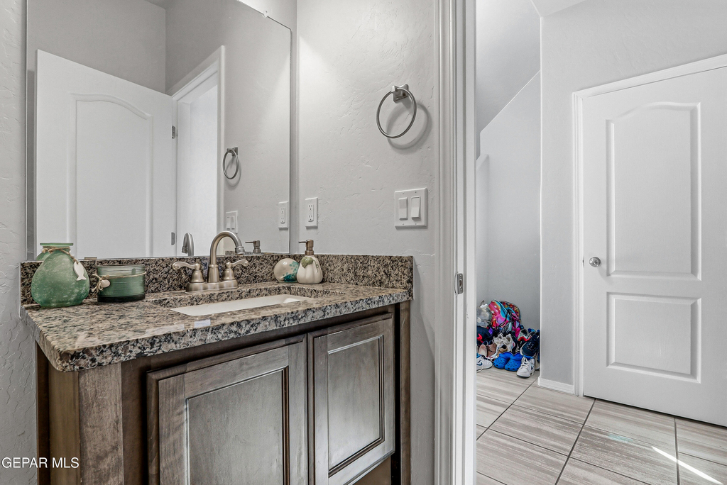 209 Reigate Drive - Photo 5