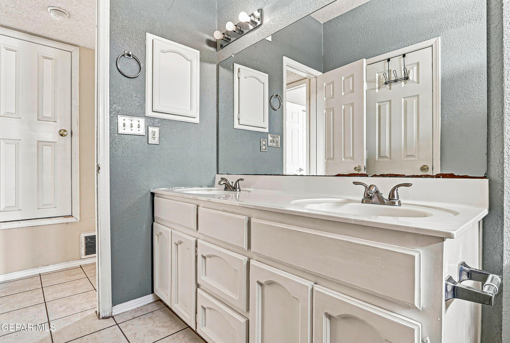 4645 Loma De Plata Drive - Photo 12