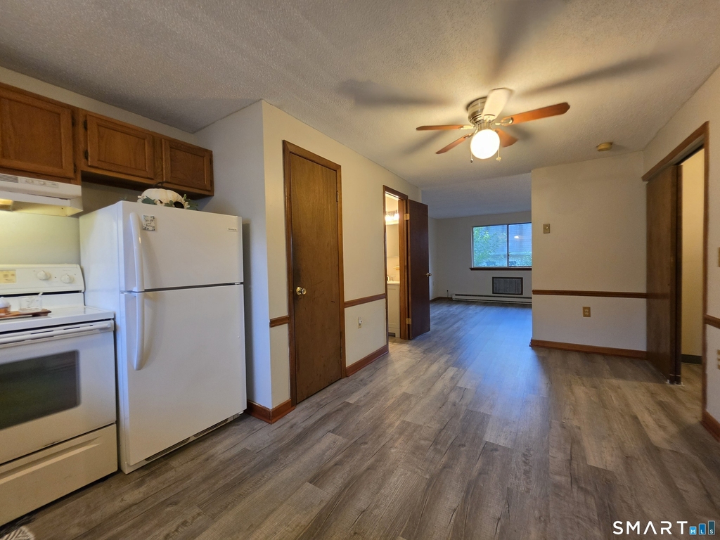1568 Meriden Road - Photo 3