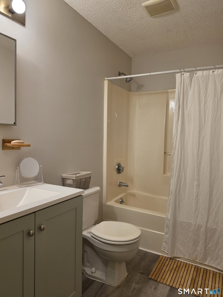 1568 Meriden Road - Photo 18
