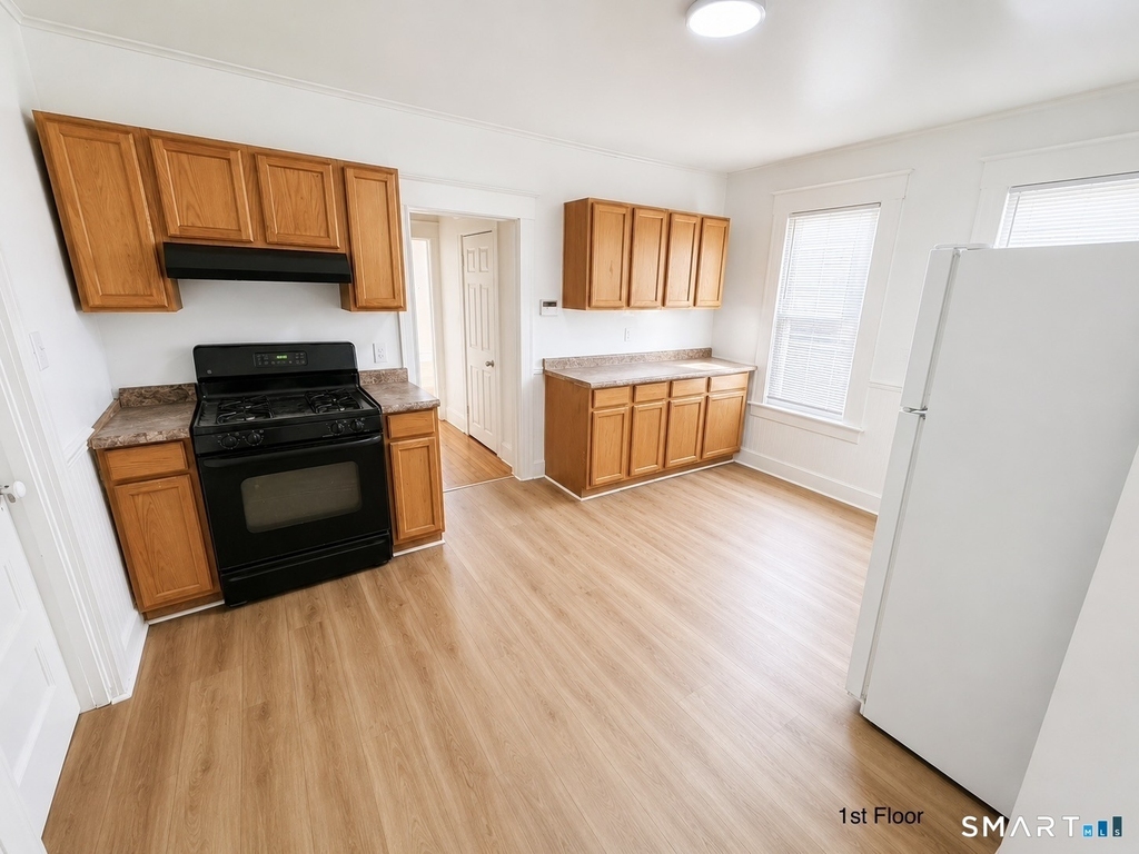 18 Buell Street - Photo 0