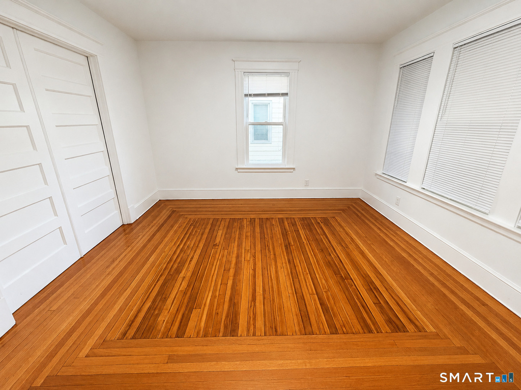 18 Buell Street - Photo 2