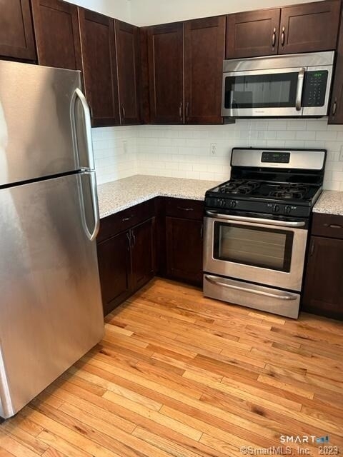 965 Hope Street - Photo 2