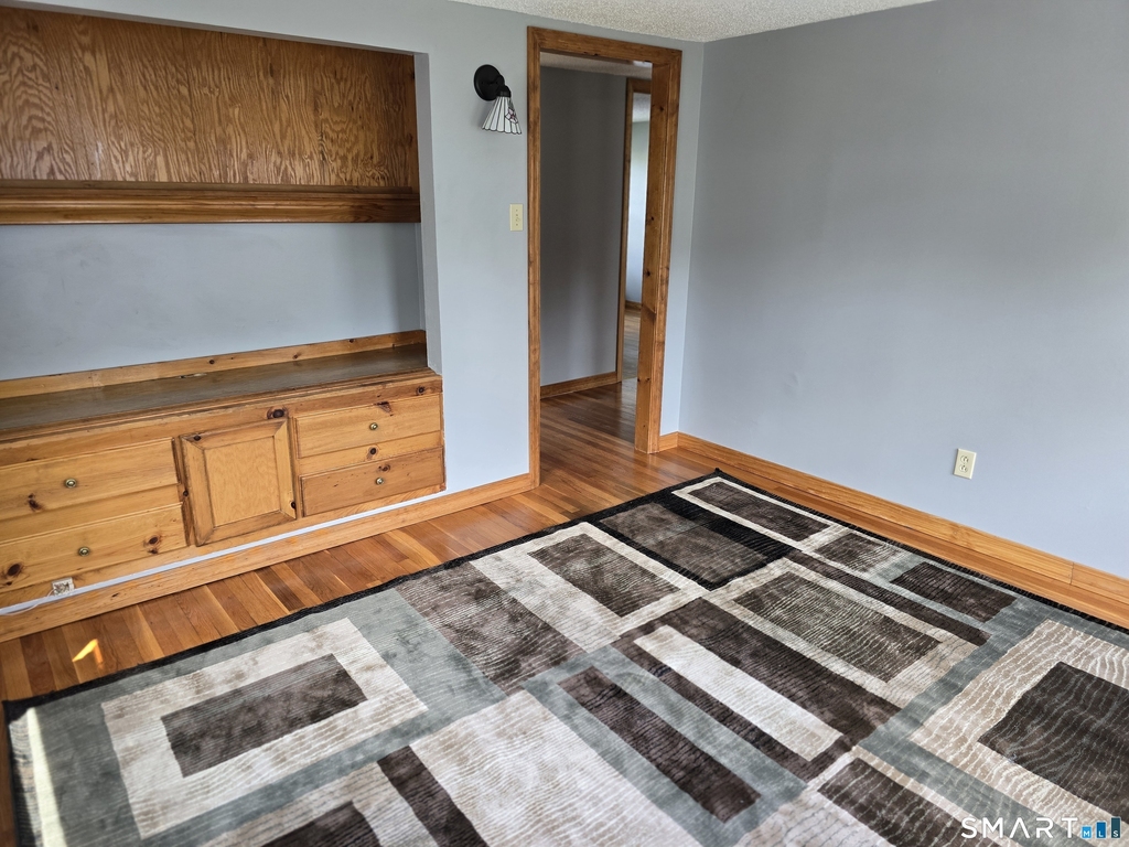 11 Ames Avenue - Photo 6