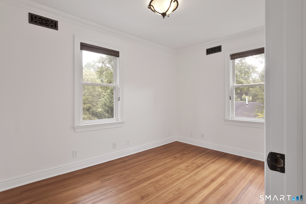 125 Oaklawn Avenue - Photo 24