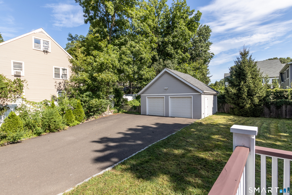 125 Oaklawn Avenue - Photo 4