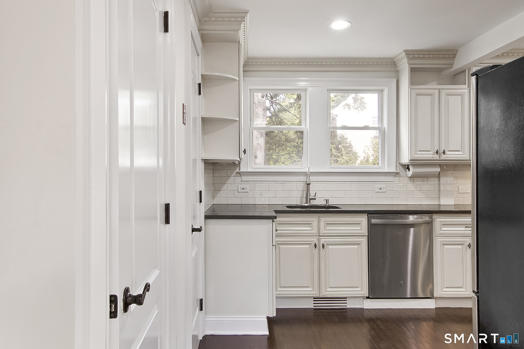 125 Oaklawn Avenue - Photo 18