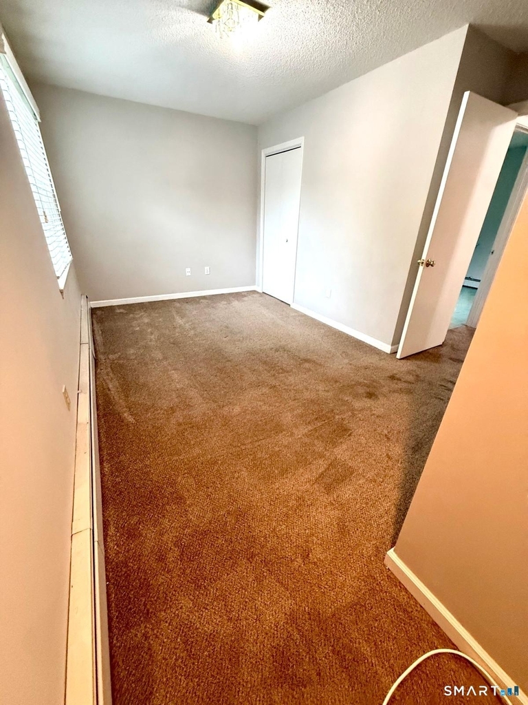 2605 Albany Avenue - Photo 12