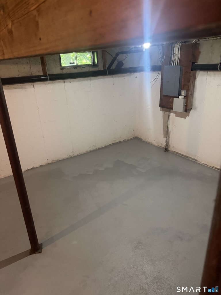 2605 Albany Avenue - Photo 29