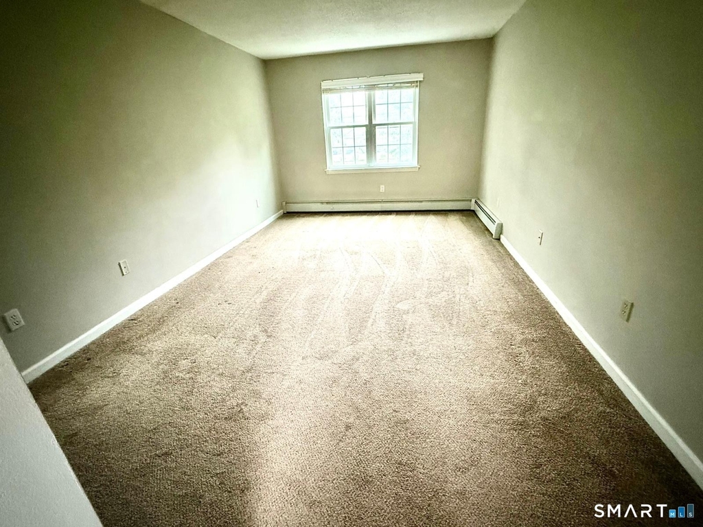 2605 Albany Avenue - Photo 18