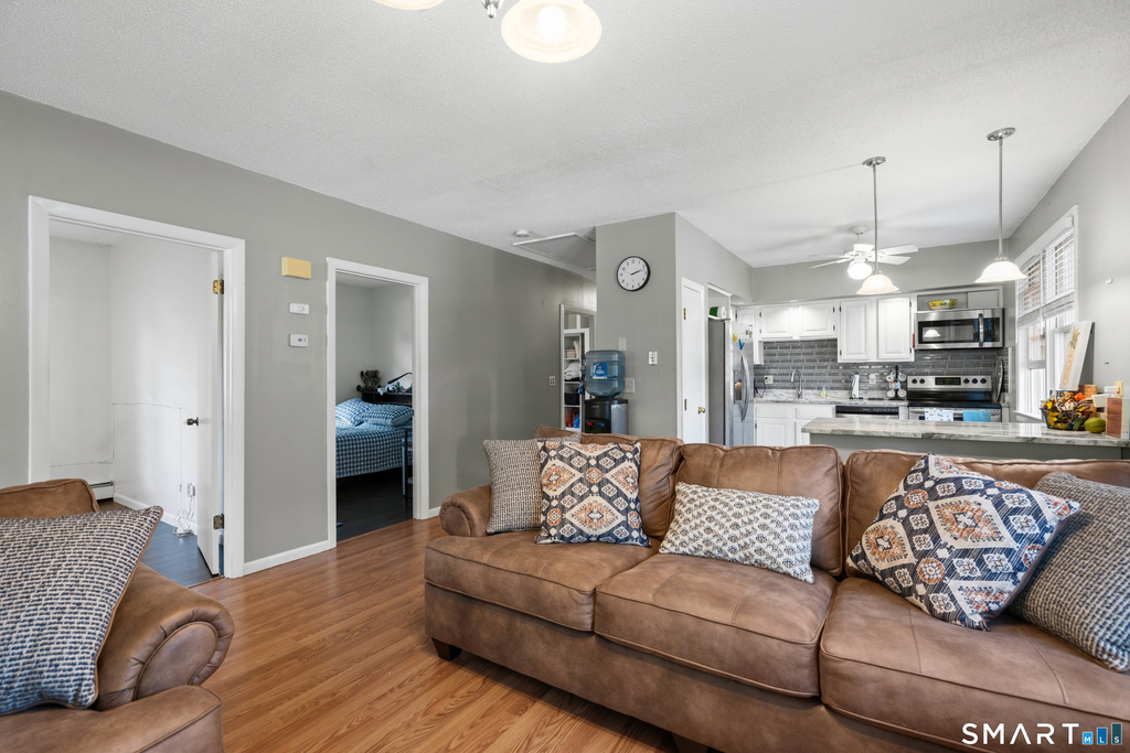 316 Shore Drive - Photo 3