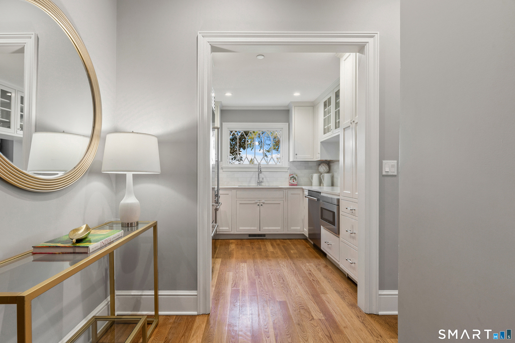 165 Shore Road - Photo 4
