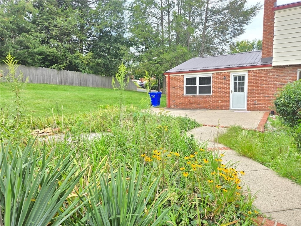 323 Arch Street - Photo 12